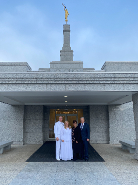 Elder-Brent-Nielson-and-Sister-Marcia-Nielson-visited-the-Adelaide-Australia-Temple-and-met-with-President-David-Crosley-and-Sister-Jan-Crosely-during-their-visit-in-May-2022.