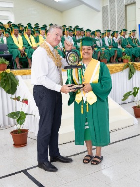 Tonga-Graduation-Valedictorian