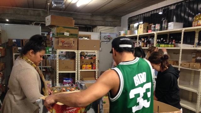 Sorting Food YSA Auckland City Mission Sep 2014