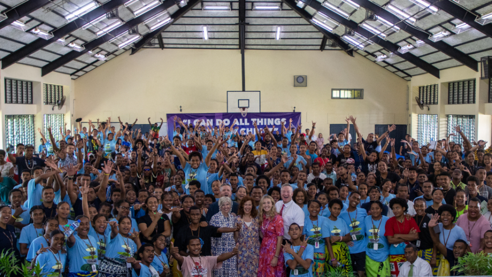 President-Emily-Belle-Freeman-visits-with-youth-at-the-first-FSY-held-in-Fiji-on-Tuesday,-12-December-2023.-