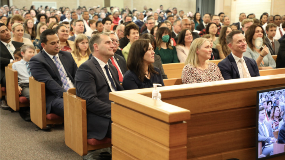 A-congregation-in-Sydney,-Australia-listen-to-Elder-Ulisses-Soares,-of-the-Quorum-of-the-Twelve-Apostles-at-a-devotional-on-May-28,-2022.