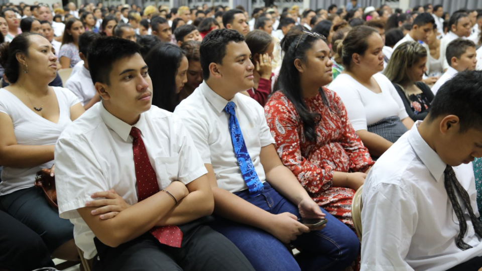 Over-1000-teenagers,-attend-a-devotional-to-hear-Elder-Ulisses-Soares,-an-Apostle-of-the-Lord,-at-the-Farapiiti-chapel-in-Papeete,-Tahiti.-August-2022