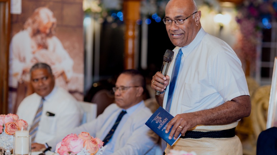 Elder Wakolo at Fiji Humanitarian dinner