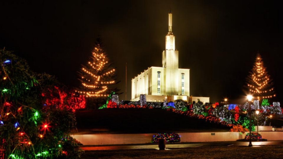 Hamilton Temple Lights 3