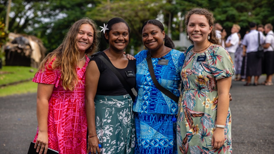 Sister-missionaries-in-Fiji-with-Elder-Cook.jpg