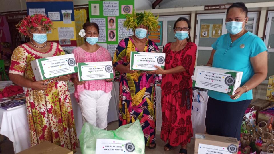 Women-from-the-Punaauia-Stake-prepared-their-donations-of-food,-hygiene-and-beauty-kits,-and-children's-snacks-for-the-Pu-o-te-Hau-shelter.--French-Polynesia,-March-2021