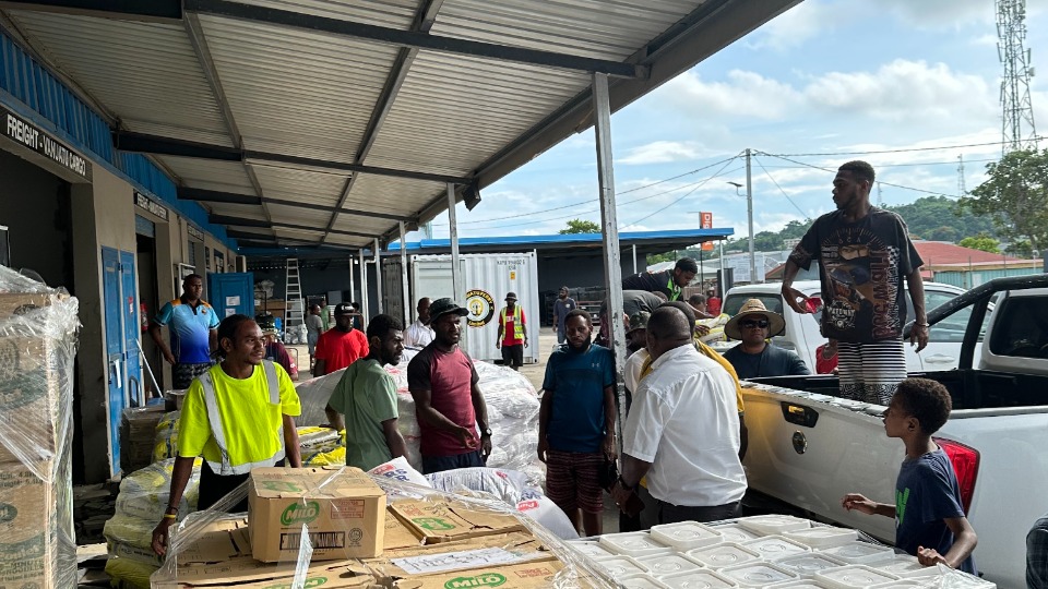 Vanuatu Quake Support 1