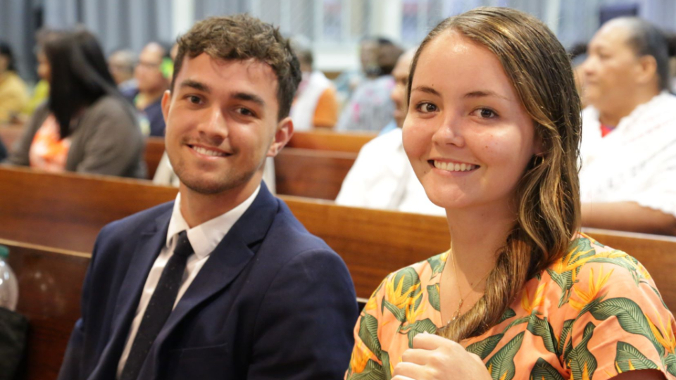 Young-adults-came-from-all-over-the-island-of-Tahiti-to-be-taught-by-a-member-of-the-Quorum-of-the-Twelve-Apostles,-Elder-Ulisses-Soares-during-his-ministering-visit-to-French-Polynesia-in-August-2022