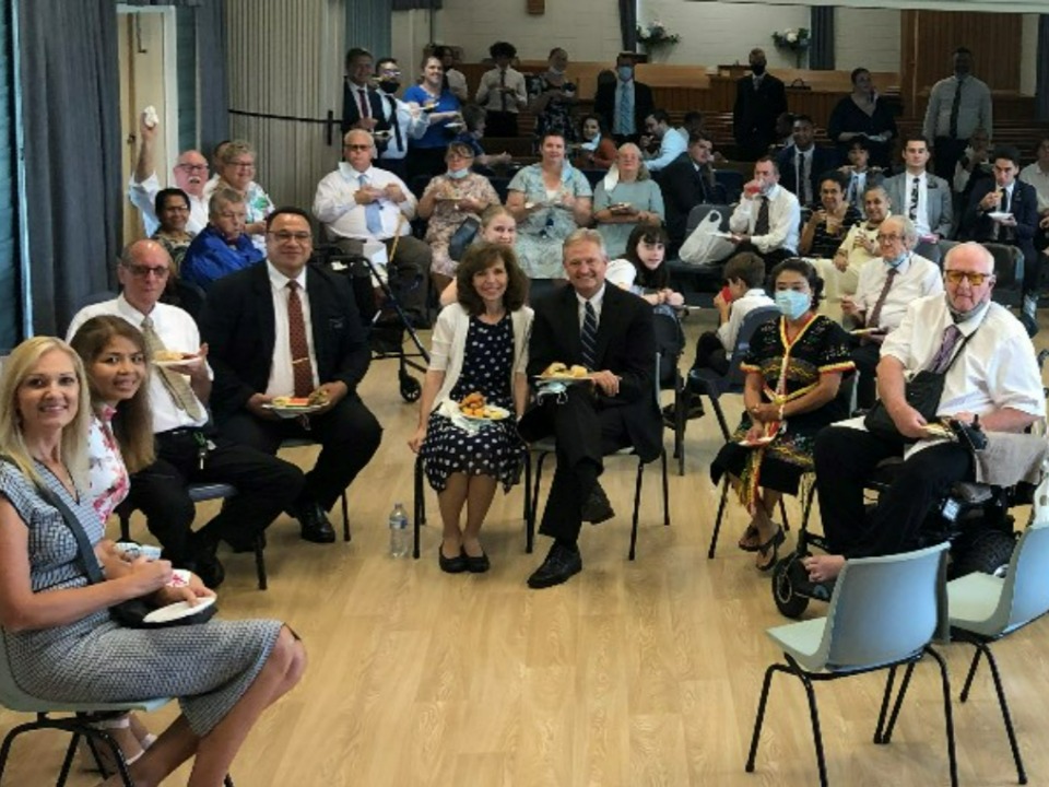 Elder and Sister Nattress, and President Adolf Johansson, with Latter-day Saints in Darwin, Australia. 20 February 2022.