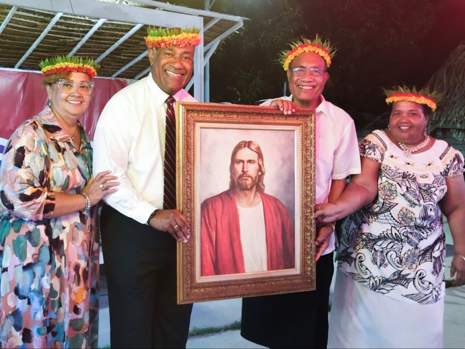 Elder Wakolo Meets with Kiribati President H.E. Taneti Maamau and First Lady Teiraeng Maamau